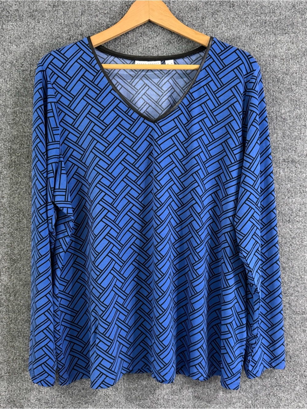Susan Graver Womens Liquid Knit Geometric Print Top Size XL Blue Black Office